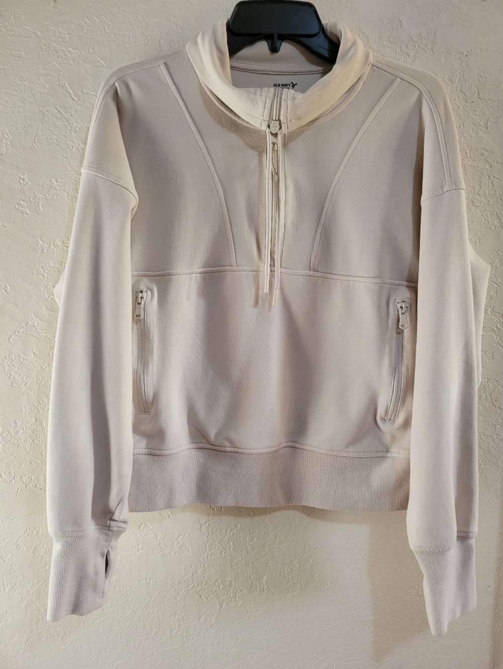 Old Navy Cream Active Dynamic Fleece Pullover